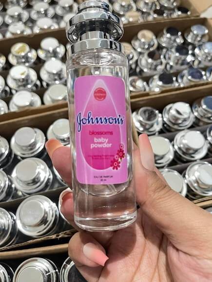 Johnson`s HAJUSTEET 35ml BLOSSOMS BABY POWDER